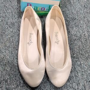 Peacocks Women's Cream Loafers